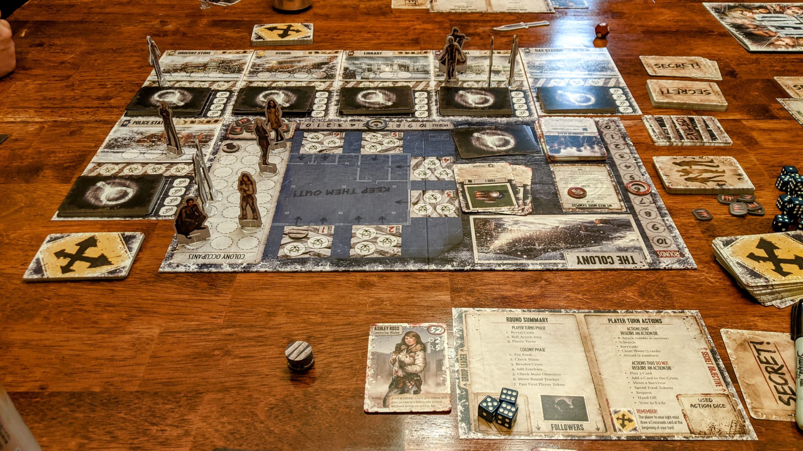 Analog vs. App-Driven Board Games: A Modern Crossroads of Game Design